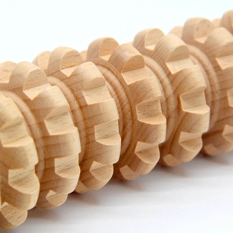 The Curved Beech Wood Roller – Handcrafted Flexible Tool for Grounded Self-Care
